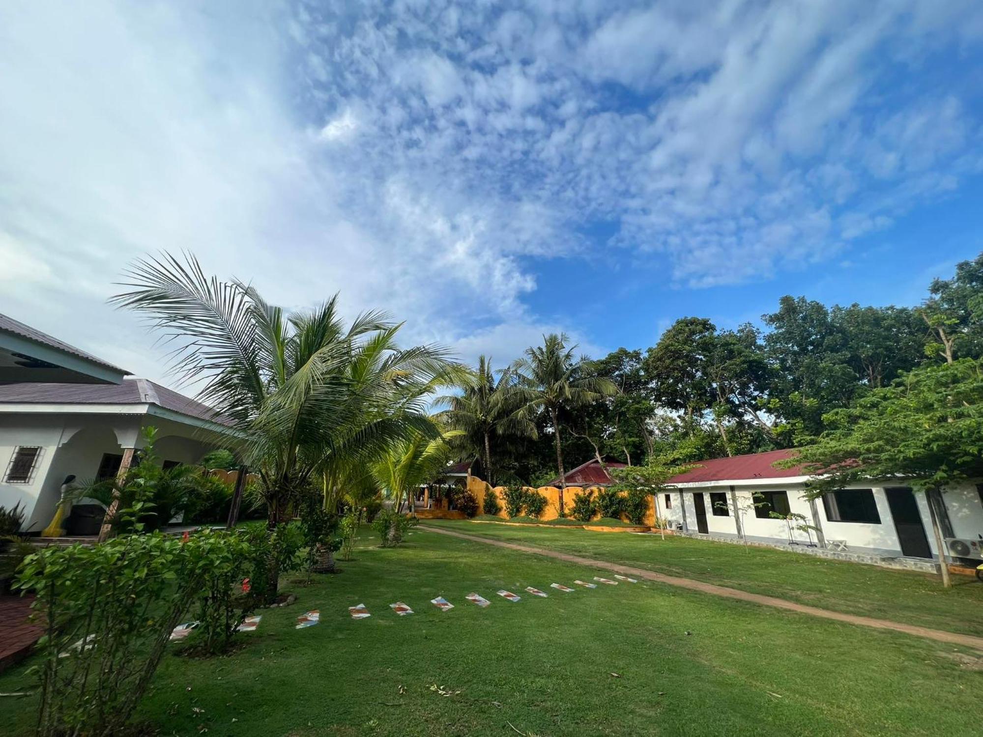 E&N Paradise Island Resort Siquijor Exterior photo