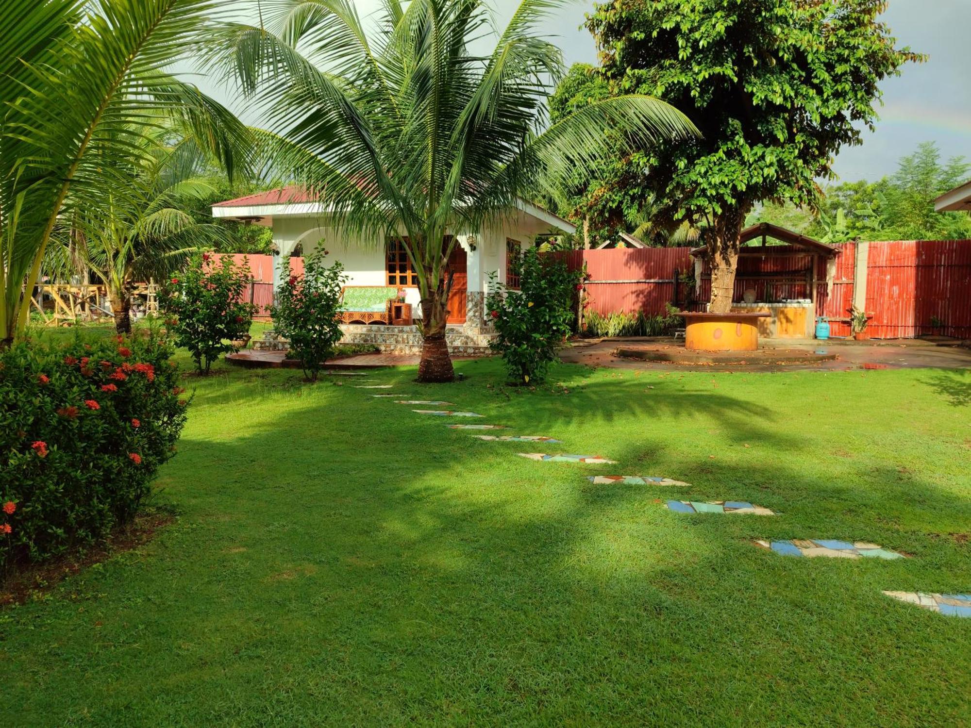 E&N Paradise Island Resort Siquijor Exterior photo