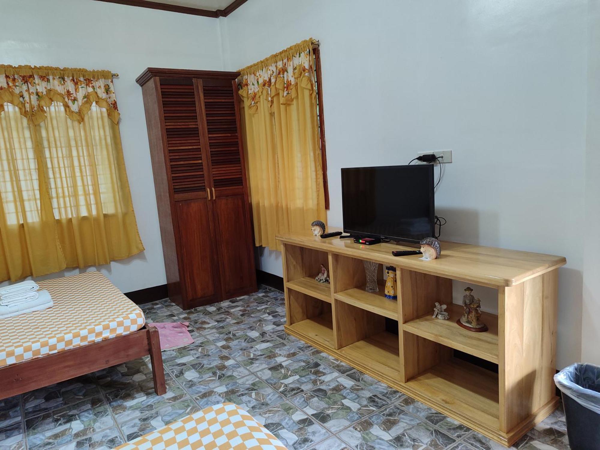E&N Paradise Island Resort Siquijor Room photo
