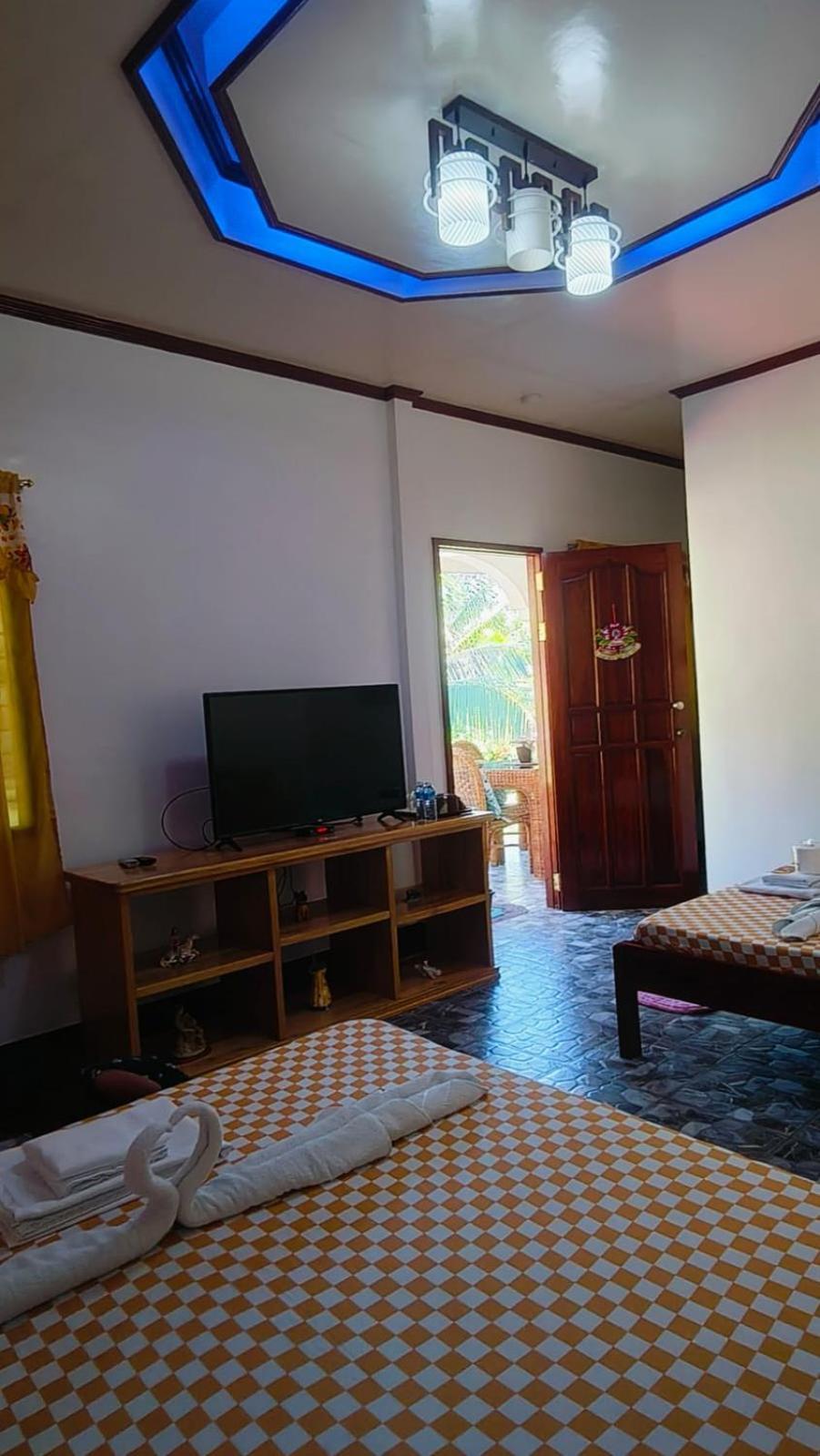 E&N Paradise Island Resort Siquijor Room photo