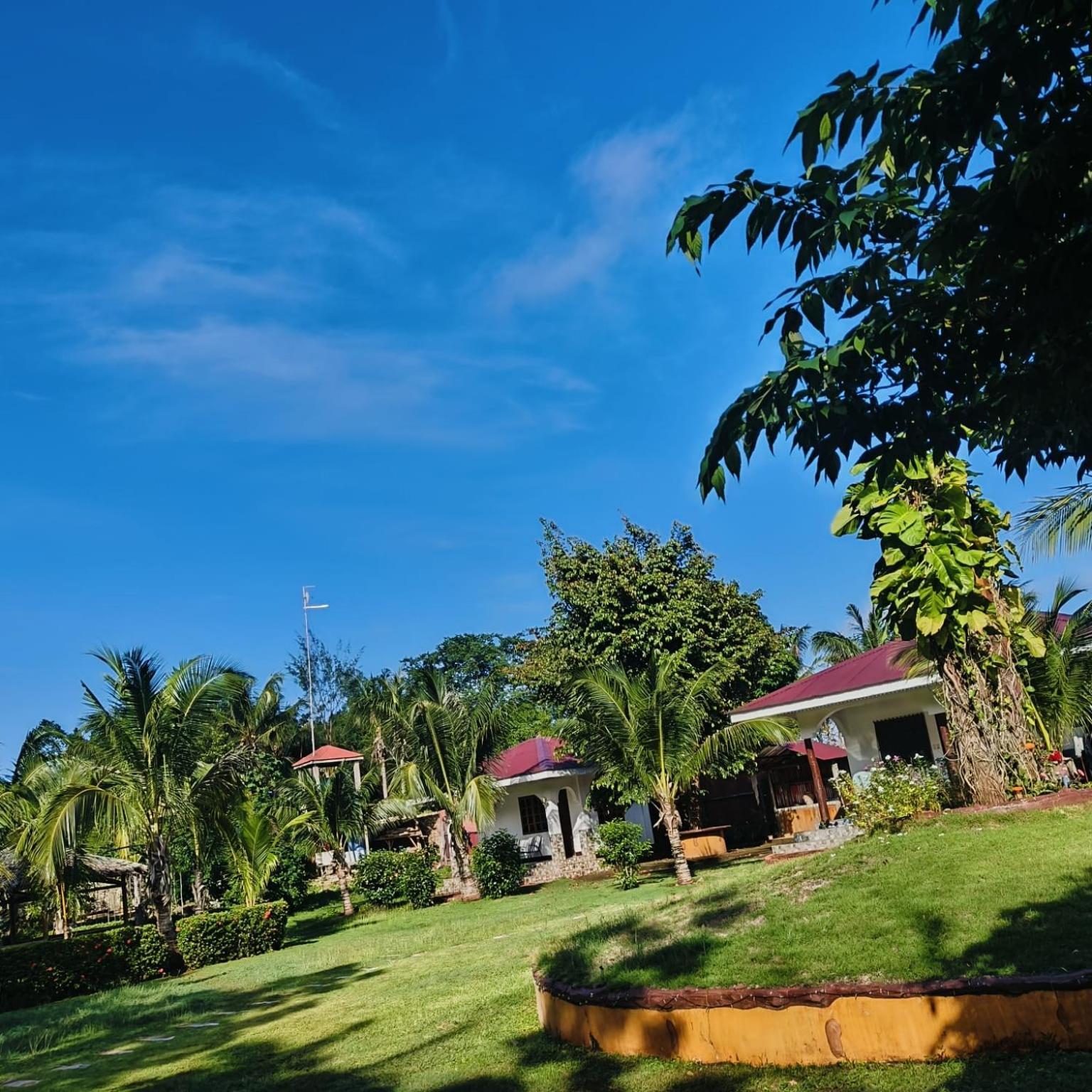 E&N Paradise Island Resort Siquijor Exterior photo