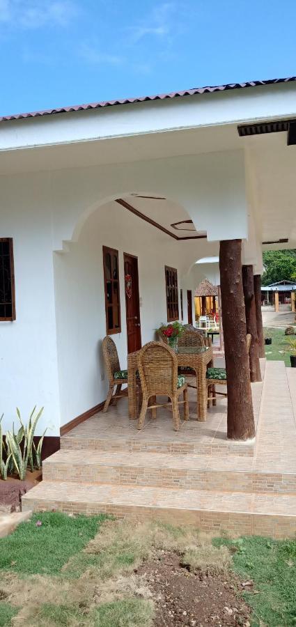 E&N Paradise Island Resort Siquijor Exterior photo